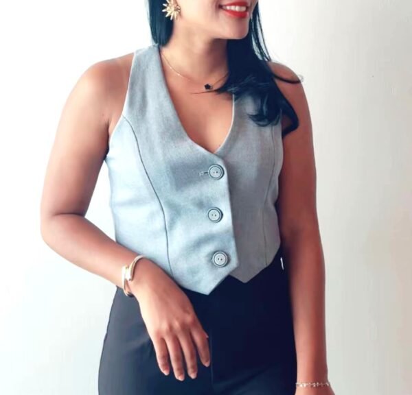 CHALECO GRIS CRUZADO DEL CHALECO CRUZADO EN ESPALDA