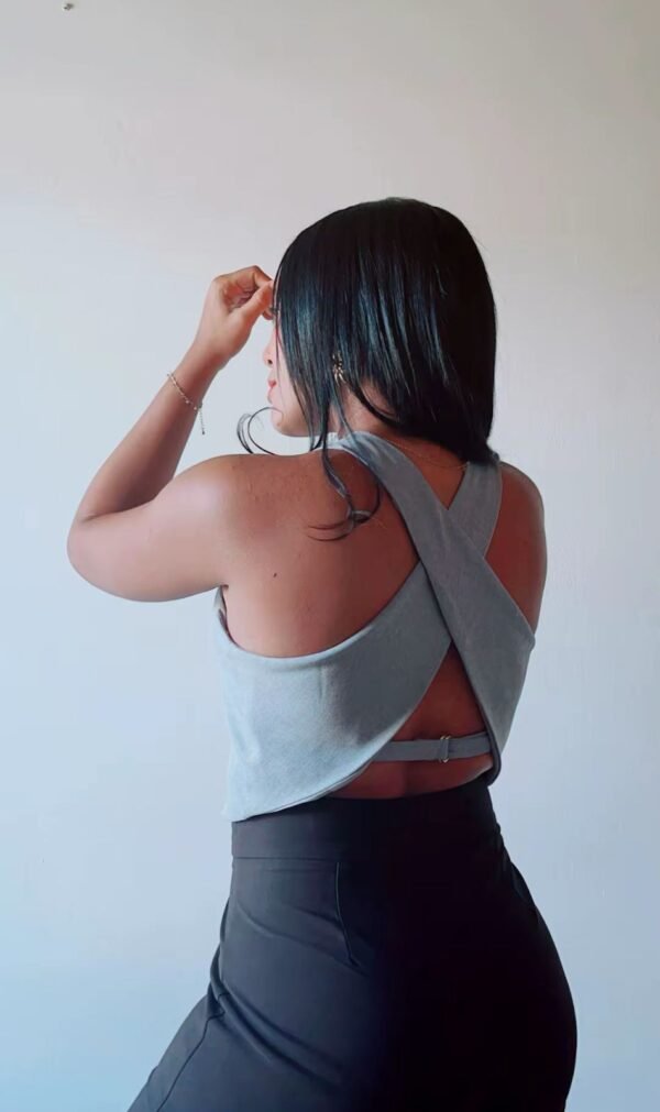 CHALECO GRIS CRUZADO POST CHALECO CRUZADO EN ESPALDA